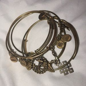 *lot of 6* Alex & Ani braclets !